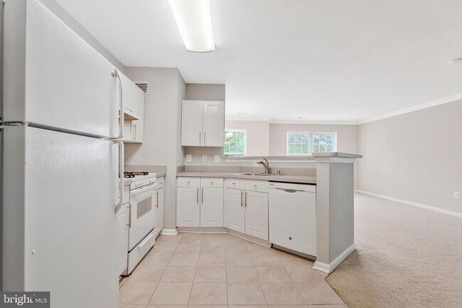 Building Photo - 12877 Fair Briar Ln