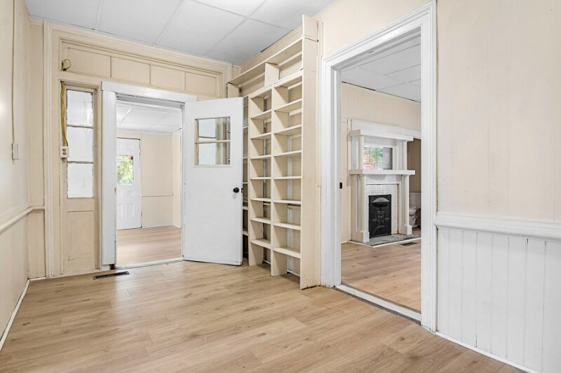 Building Photo - 1394 Ross St