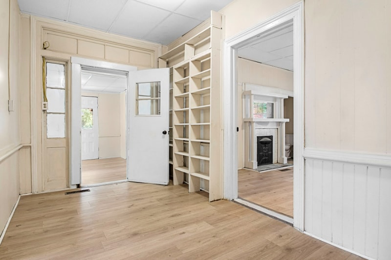 Building Photo - 1394 Ross St