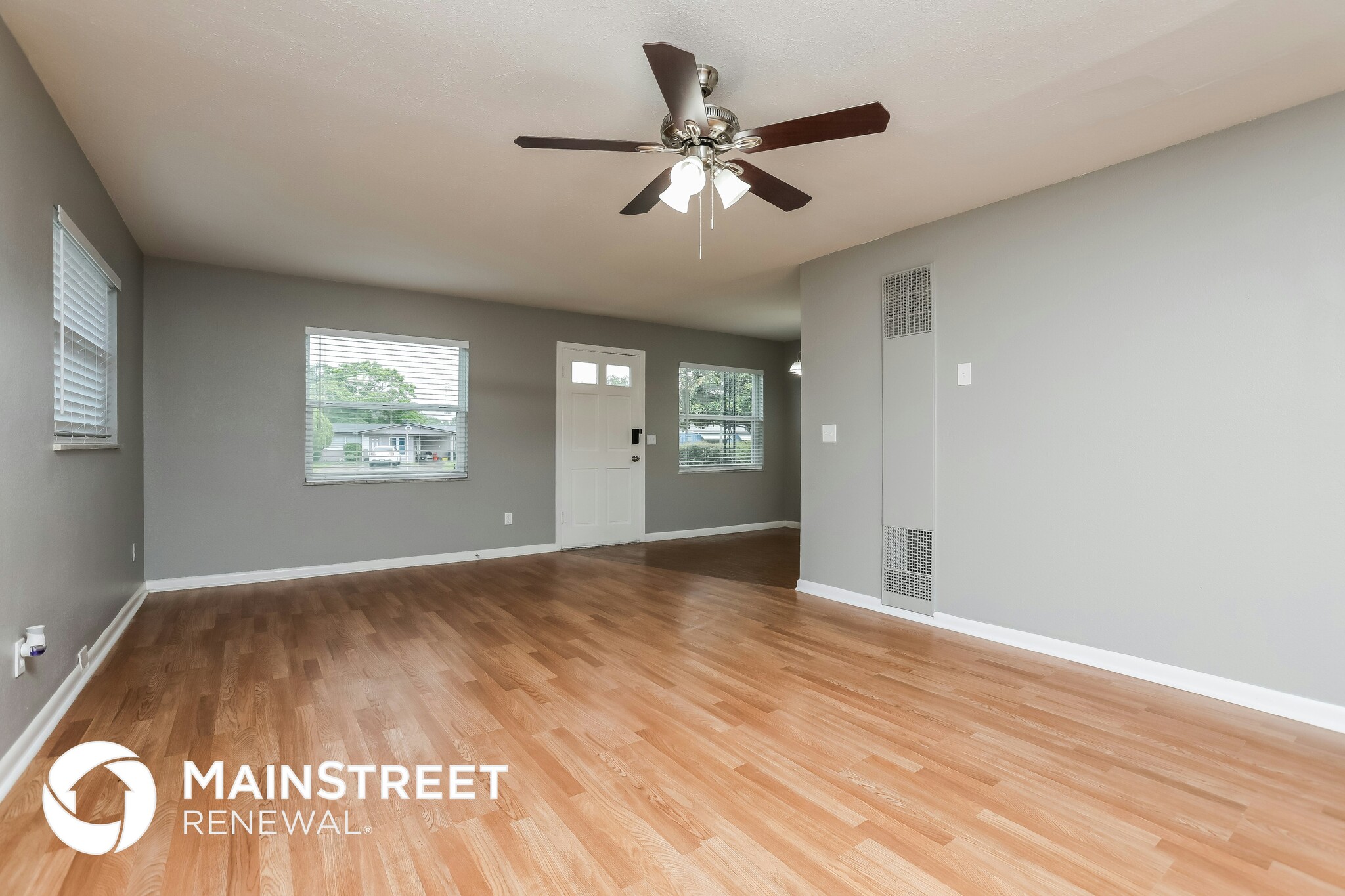 Building Photo - 470 Sunnyview Cir