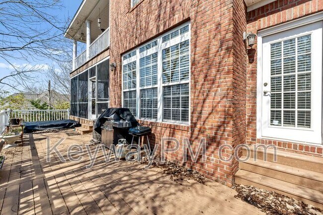 Building Photo - 529 John Fox Run