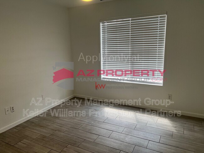 Building Photo - 2447 S 80th Ln