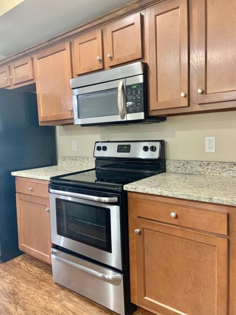 Building Photo - 105 Riverwood Ave