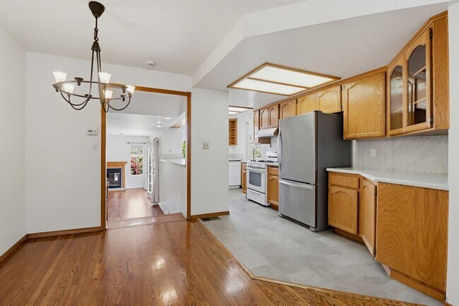 Building Photo - Beautifully Maintained Home in La Mesa — 3 Bed / 2 Bath | 1,600 Sq Ft