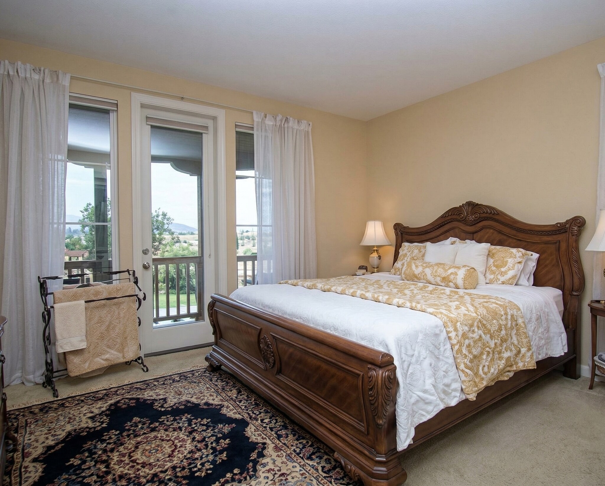 Building Photo - 27014 Carmelita Dr