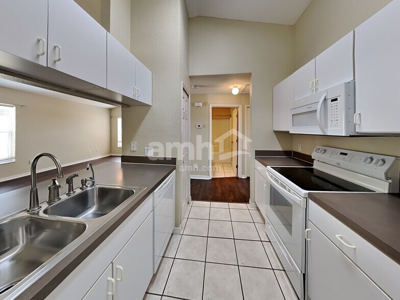 Building Photo - 3244 Grand Pines Dr