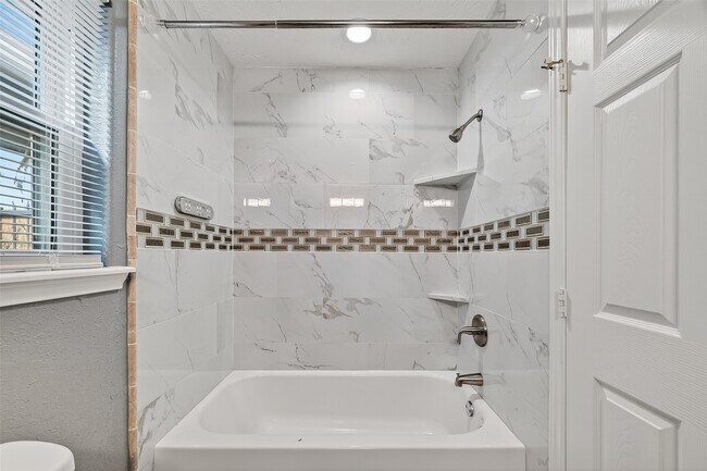 Building Photo - 4901 Burning Tree Dr