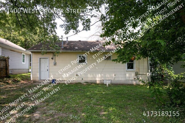 Building Photo - 1400 W Brower St