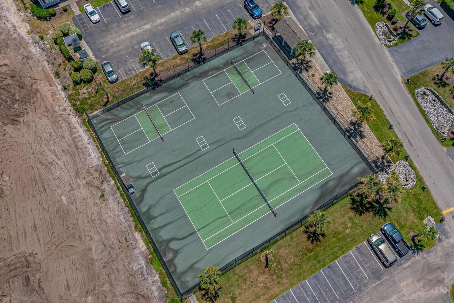 Building Photo - 1890 Colony Dr