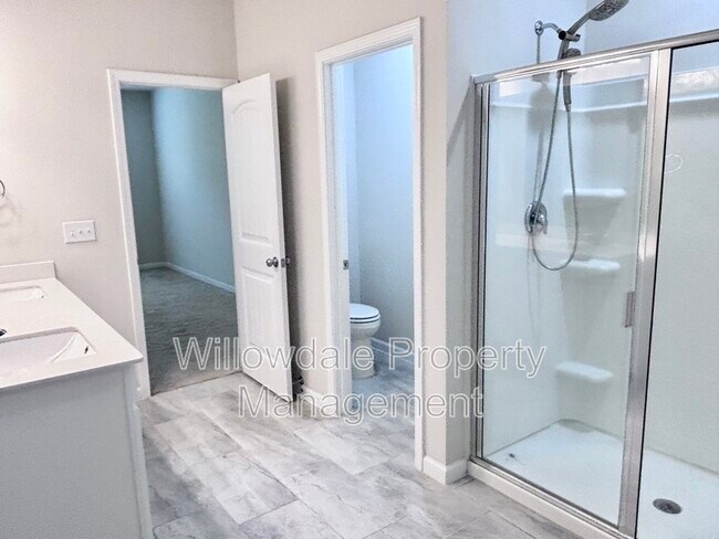 Building Photo - 1020 Garrow Dr