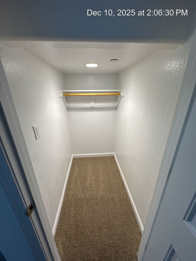 Building Photo - Newly built Home!