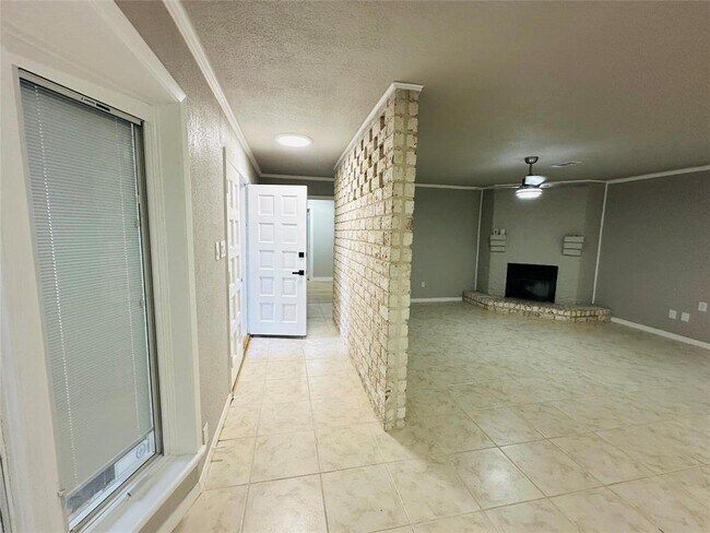Building Photo - 5926 Par 4 Dr