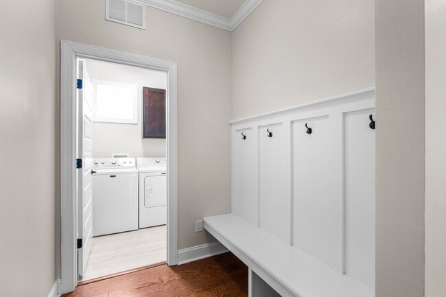 Building Photo - 202 Seagrass Wy