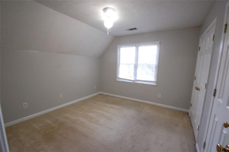 Building Photo - 5511 Burrus Ln
