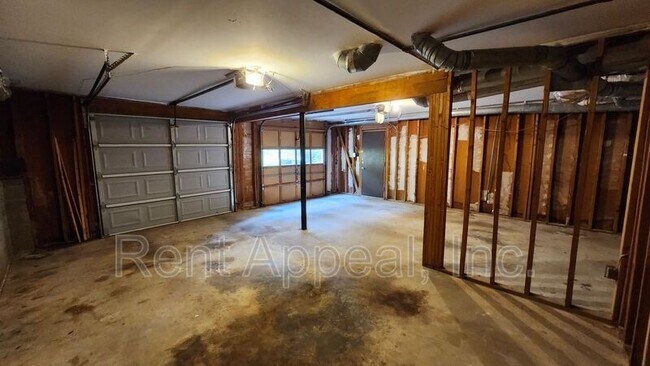 Building Photo - 310 Milesford Ct