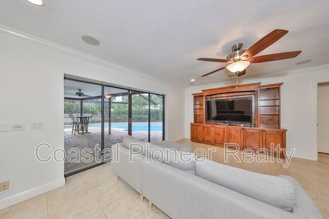 Building Photo - 817 Bannockburn Ave