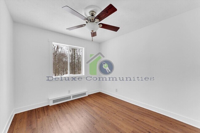 Building Photo - 3 Bedroom 1 Bathroom Apartment in ALTO!!