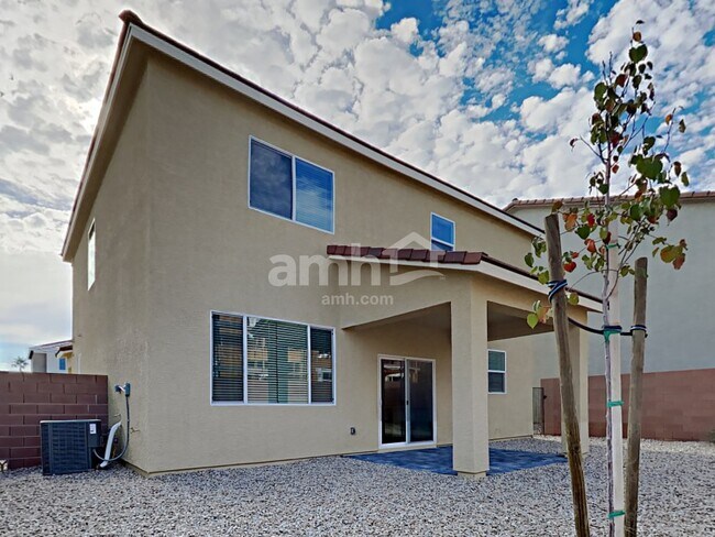 Building Photo - 716 Terrain Star Ave