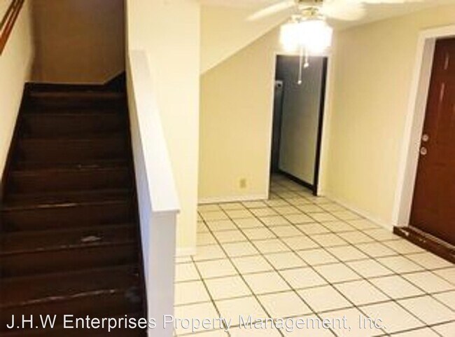 Building Photo - 3 br, 1 bath House - 2418 1/2 Laurel St.