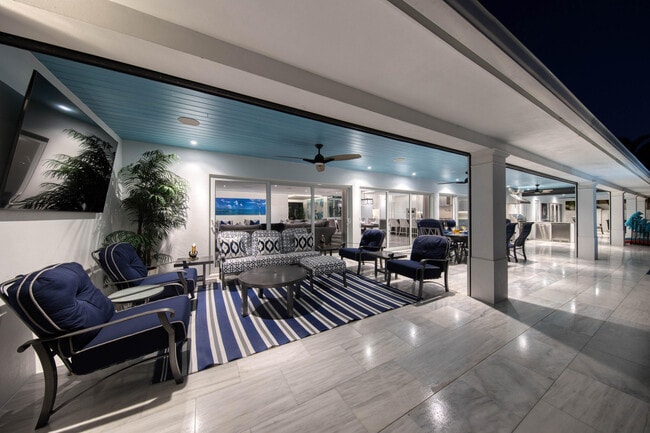 Building Photo - 3109 NE 42nd Ct