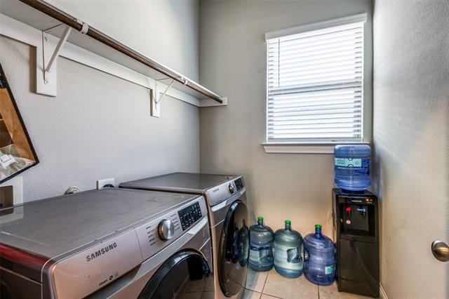 Building Photo - 9456 Kavik St
