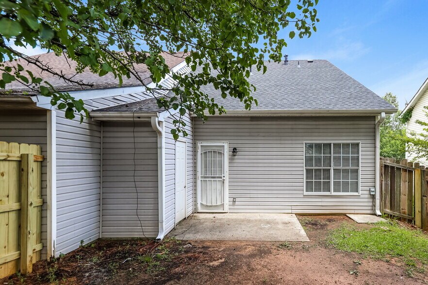 Building Photo - 3517 Ten Oaks Cir
