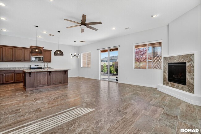 Building Photo - 5355 N Evans Way