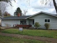 Building Photo - Updated Three Bedroom Home in Keizer