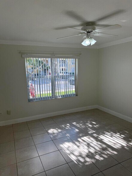 Building Photo - 5520 NW 61st St