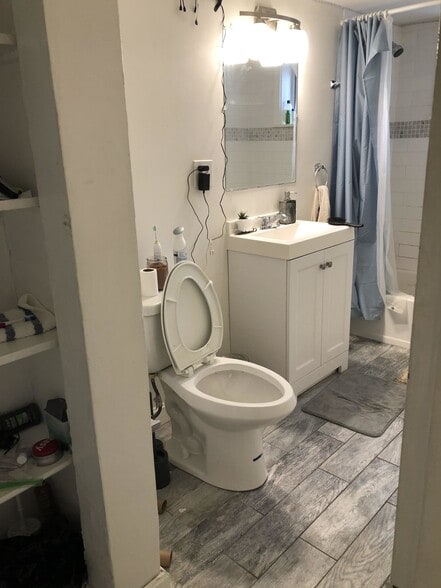 Building Photo - 67 Chiswick Rd