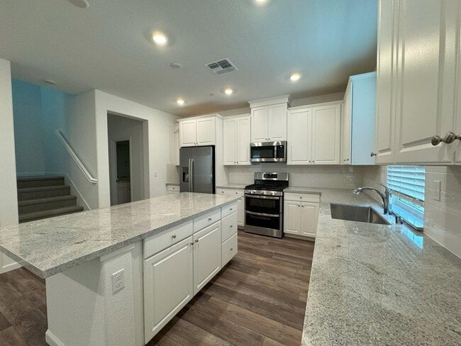 Building Photo - Like New Lennar Home FOR RENT