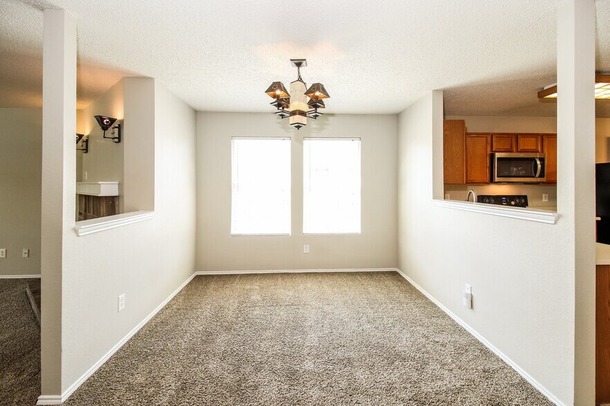 Building Photo - 7620 Shoal Bend
