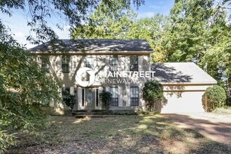 Building Photo - 4 Bedroom Pet-Friendly Home in Cordova, TN with Main Street Renewal