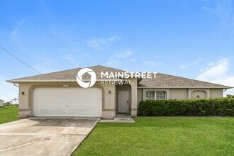 Building Photo - 3 Bedroom Pet-Friendly Home in Cape Coral, FL with Main Street Renewal