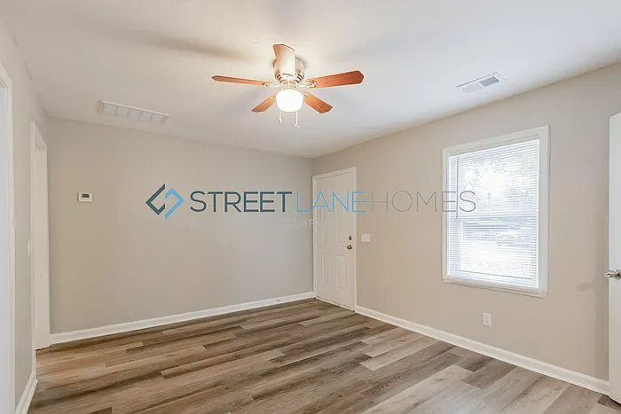 Building Photo - 108 Parkway Dr