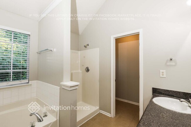 Building Photo - 7615 Crimson Ct