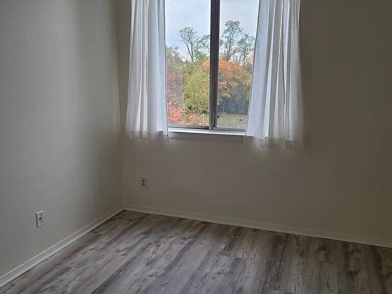 Building Photo - 501 Slaters Ln