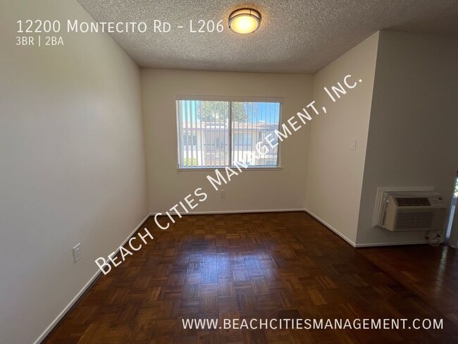 Building Photo - $300 off first month's rent! Nice Upper Un...