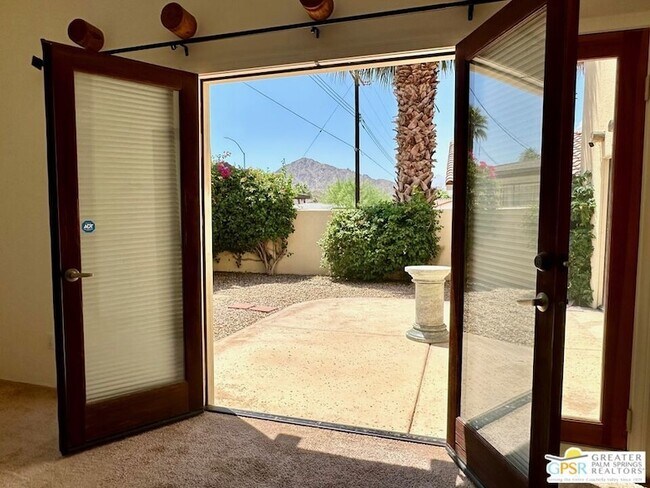 Building Photo - 51220 Avenida Velasco