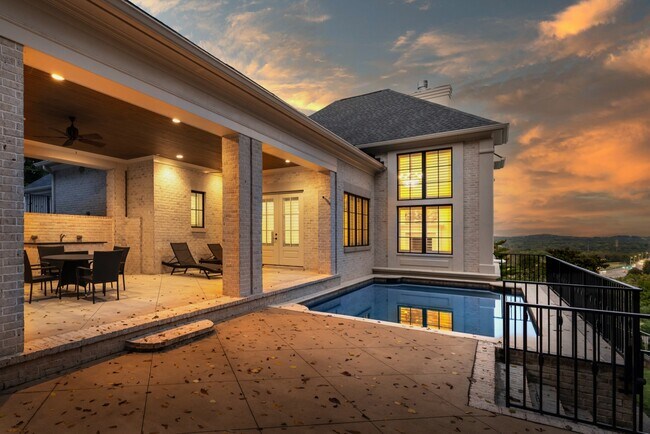 Building Photo - 5014 Mountview Pl