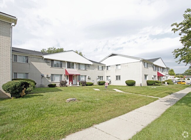 Building Photo - Rosewood Manor Apartments