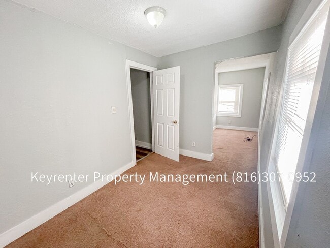 Building Photo - Price Drop!! Great 3 Bedroom home for rent!