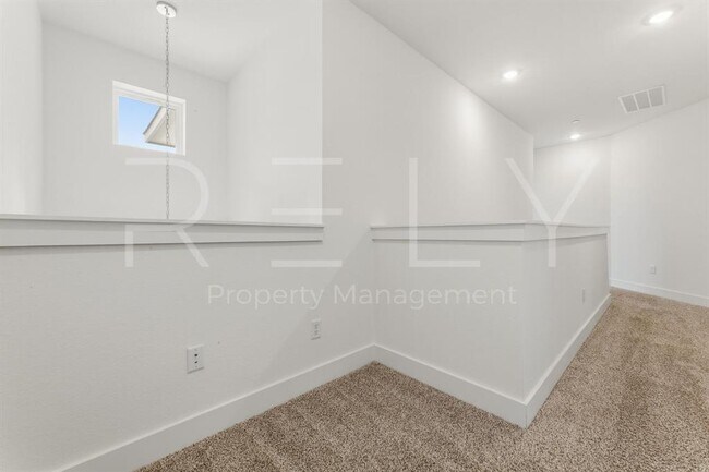 Building Photo - 11202 Gadsen Ln