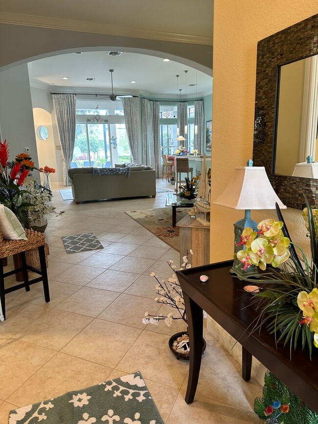 Building Photo - Fully Furnished Seasonal Home Rental with Pool in Fiddlers Creek