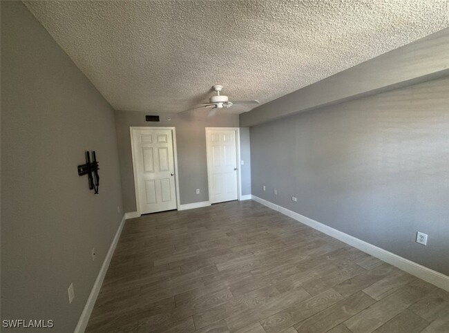Building Photo - 8735 River Homes Lane