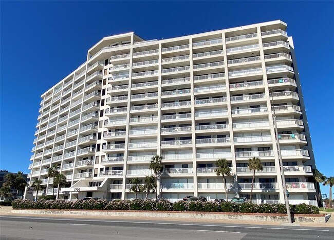 Building Photo - 7700 Seawall Blvd