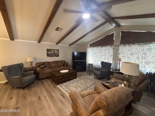 Building Photo - 3611 N Michigan Ave