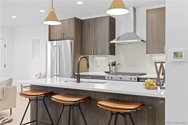 Building Photo - First Month on Us!  Gorgeous Contemporary ...