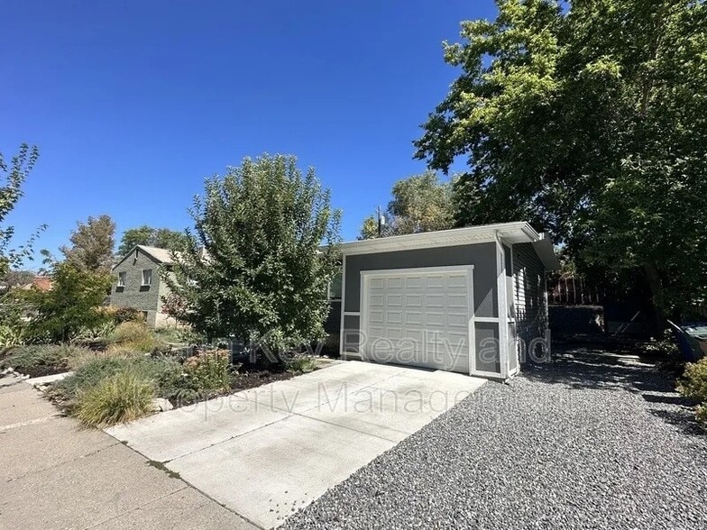 Private off street parking - 2647 S Jasper St