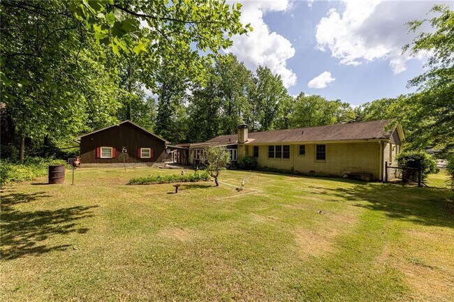 Building Photo - 472 Edwards Ct NW